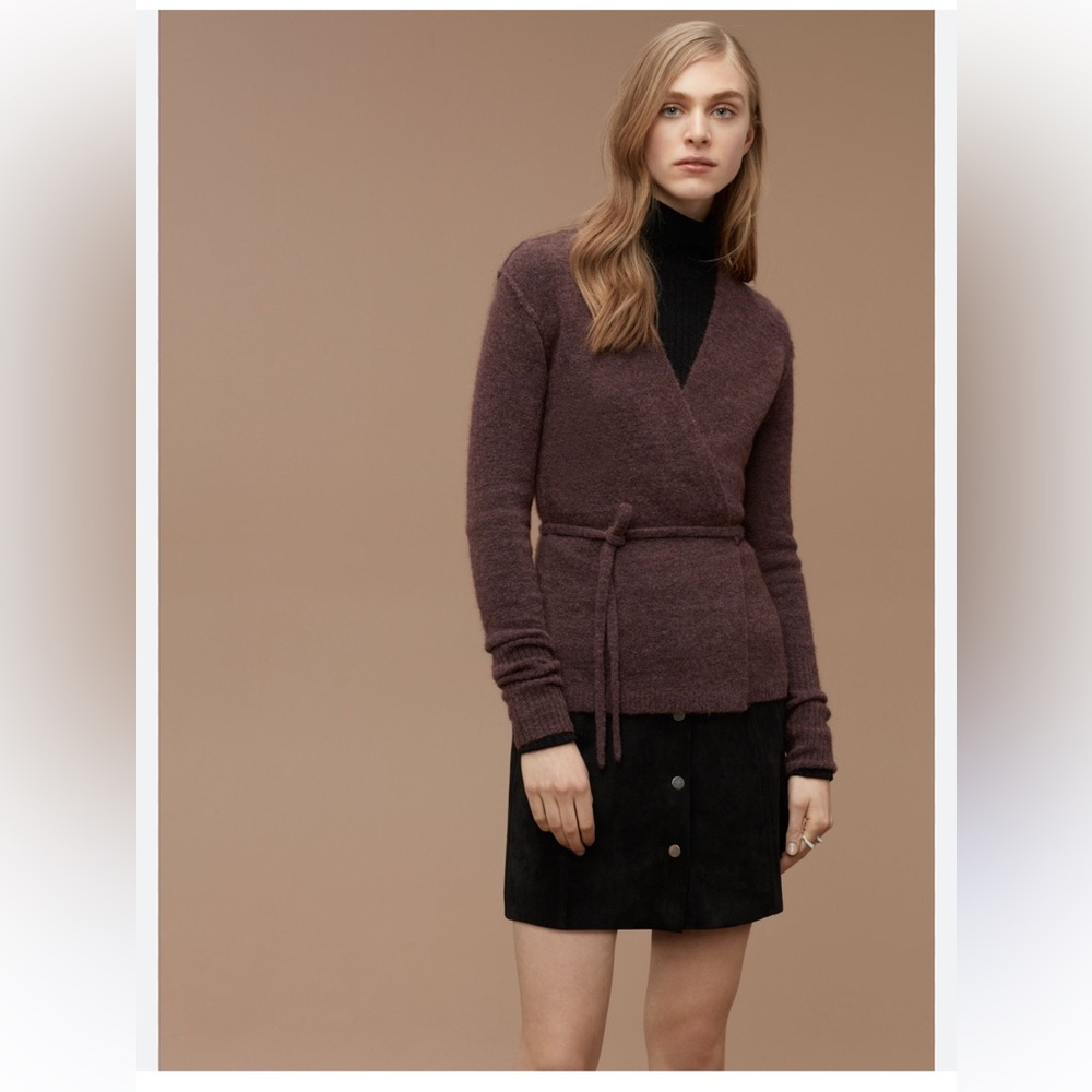 Aritzia Wilfred Free Cardigan Wrap Tie Sweater Sz XS
Brown Alpaca Blend  EUC 🤎